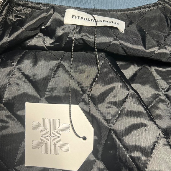 fffpostalservice Zip Ma-1 Bomber (Sky)
Size 2 / Medium - Picture 4 of 4
